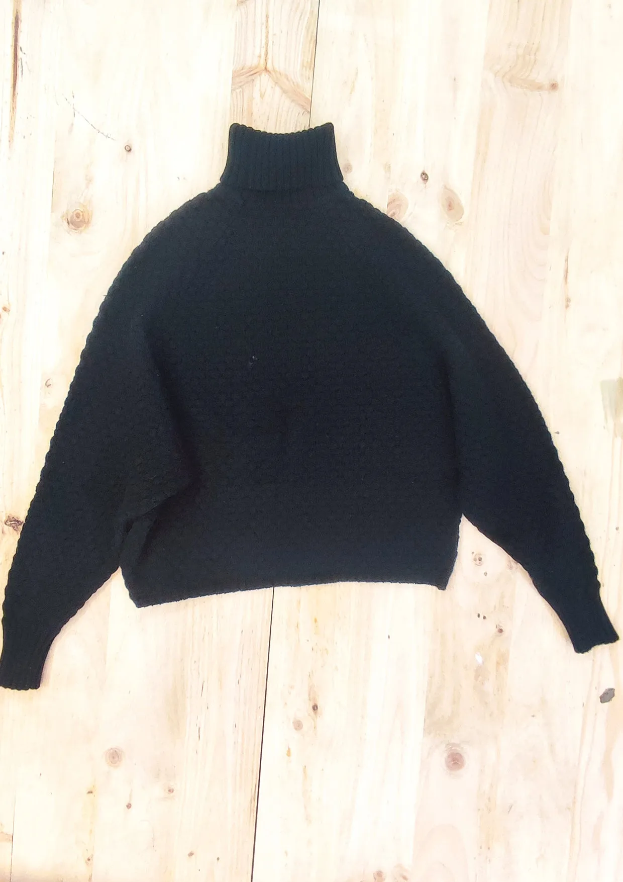 HANDPAINTED - SWEATER TURTLENECK - KNIT PEARL black painted